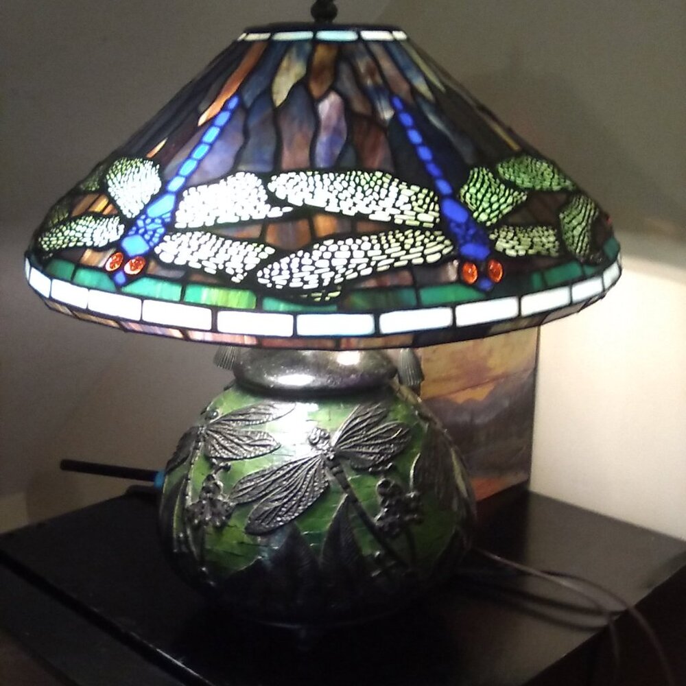 stained glass table lamp
